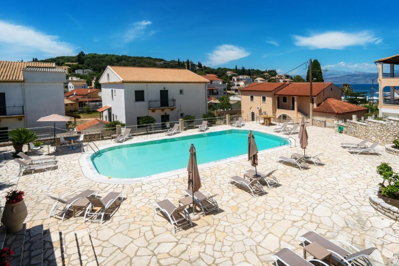 Aria Suites Kassiopi Bagian luar foto