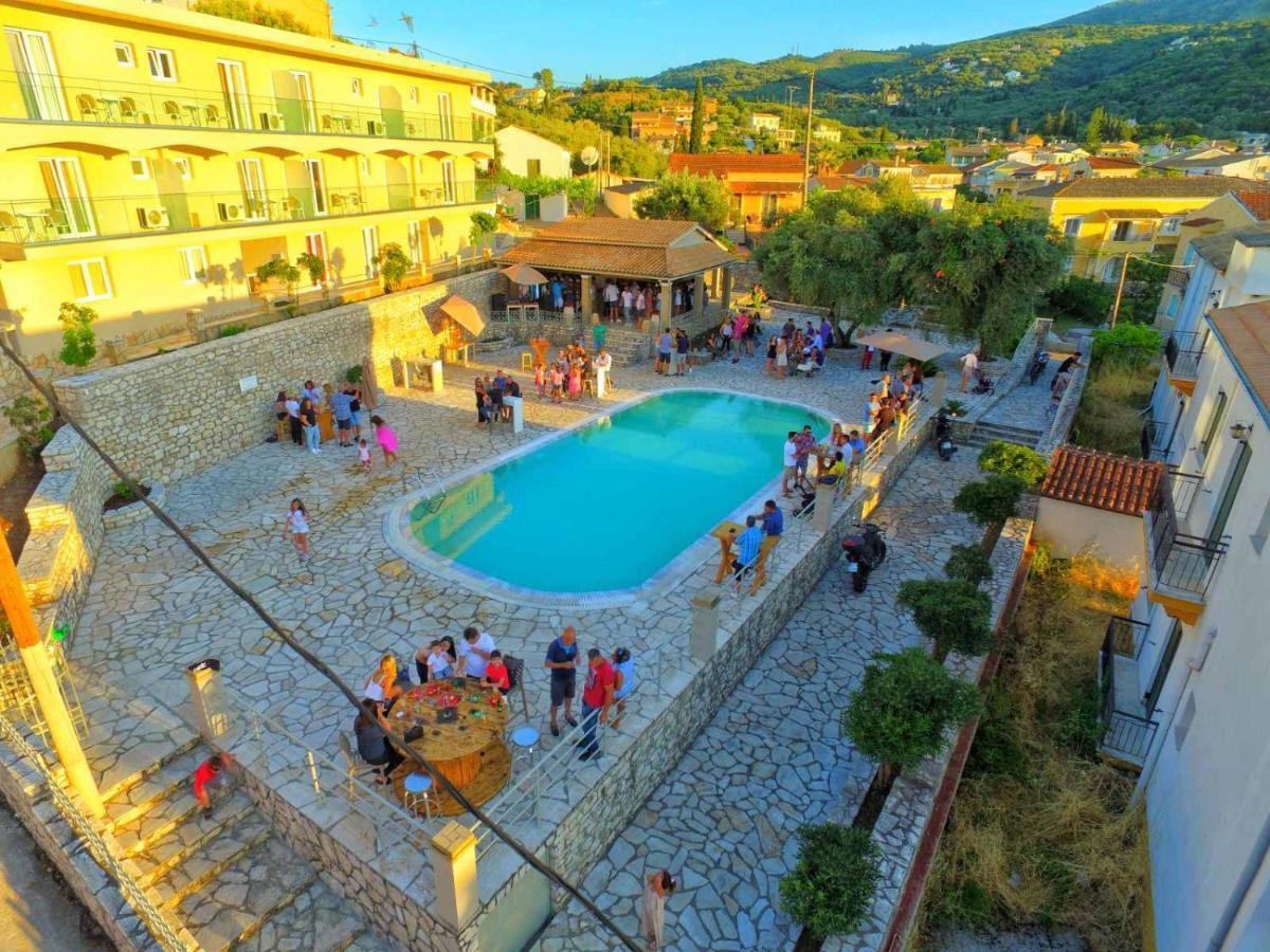 Aria Suites Kassiopi Bagian luar foto