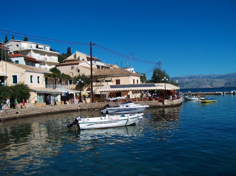 Aria Suites Kassiopi Bagian luar foto